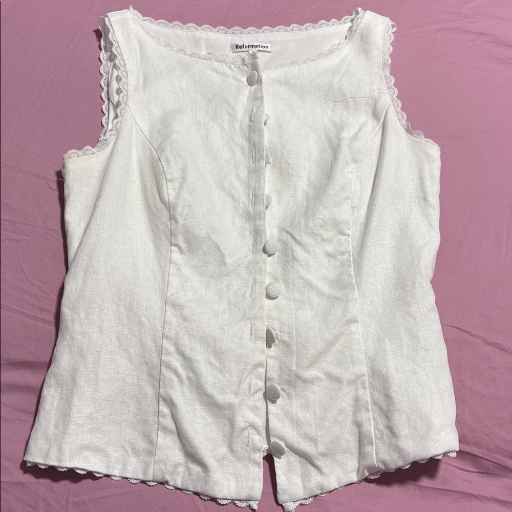 White Sleeveless Top by